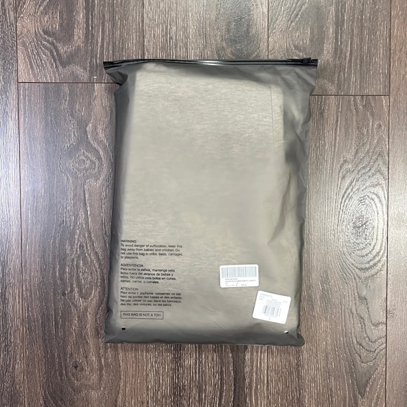 Fear of God FOG Essentials 1977 Jogger Sweatpants Light Oatmeal Grey / Off White - Picture 8 of 11